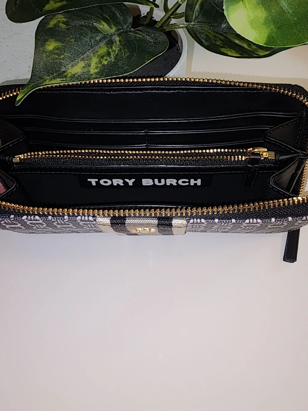 Tory Burch Striped Logo Zip Wallet - Black & Cream - Picture 6 of 6